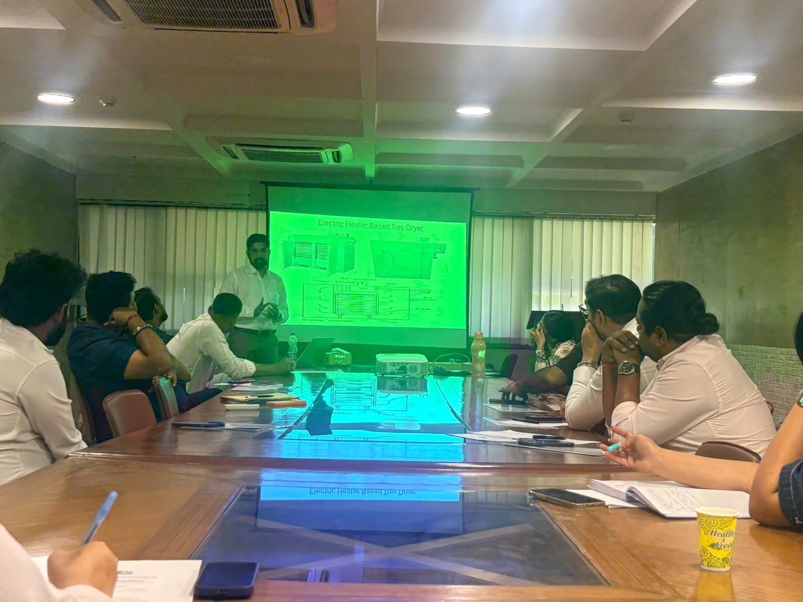 Tray dryer session with food entrepreneurs in New Delhi